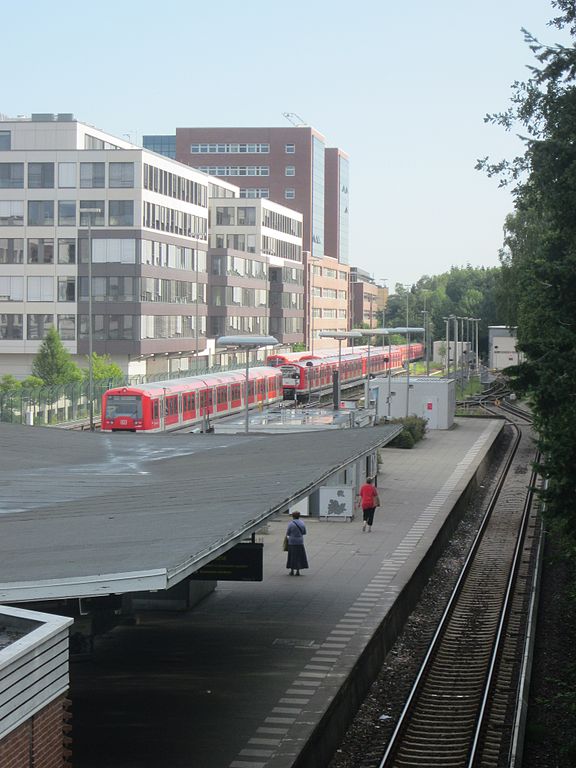 S-Bahnhof Poppenbüttel (Hamburg-Poppenbüttel)